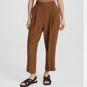 Vince NWT Stove Pipe Pull On Pants DK Vicuna XSLightweight Twill Pleated